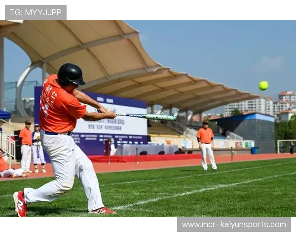 重庆市渝北区龙兴锐之星棒球场举办慢投垒球-山城迎新杯-邀请赛